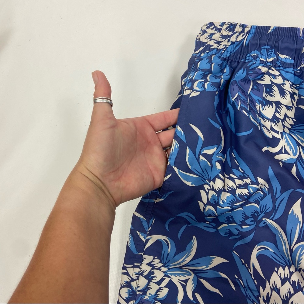 Brooks Brothers blue pineapple swim trunks NWOT. SIZE XL - Picture 8 of 9